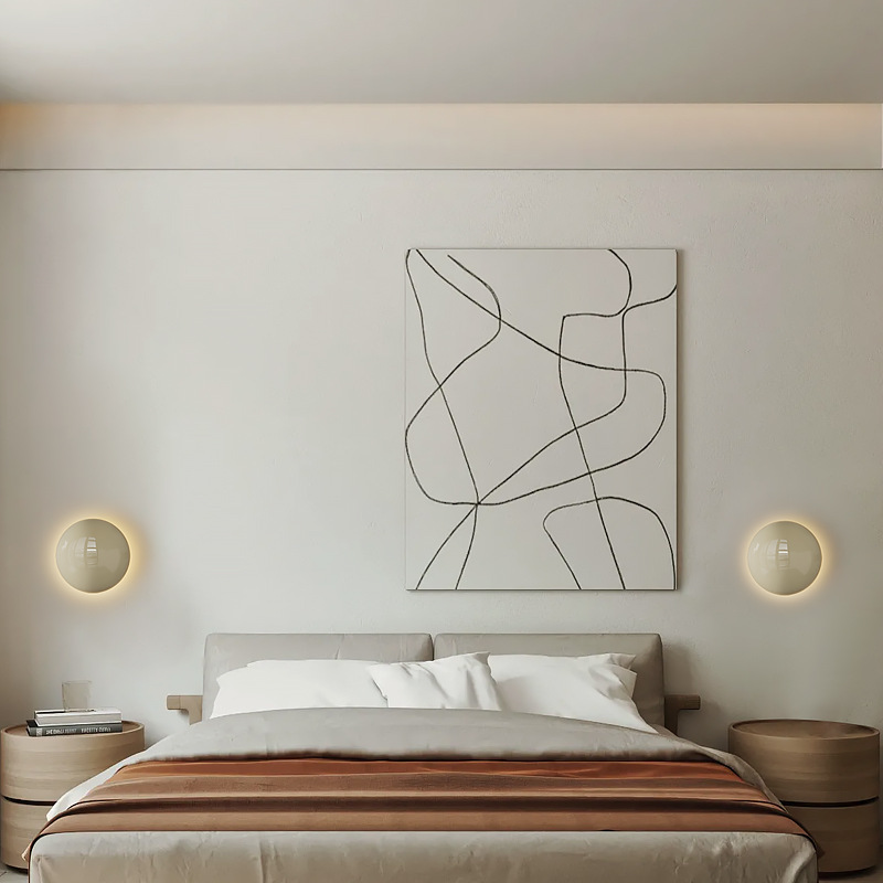 مصابيح جدارية حديدية صغيرة بتص - مراجعة Light Switch وسعره